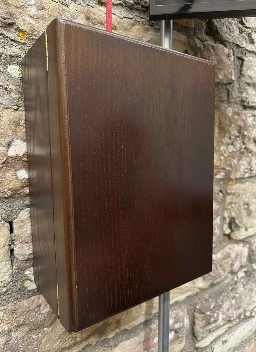 Lockable spider cabinet