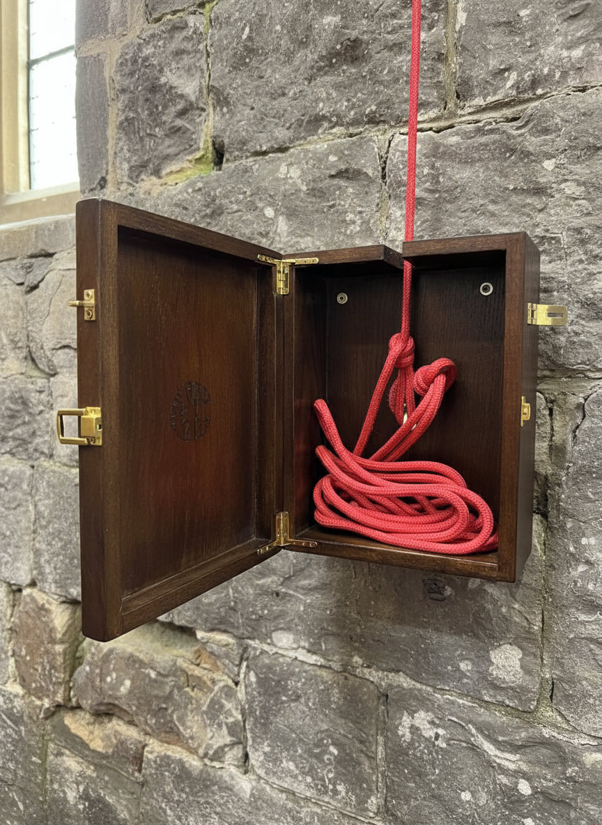 Lockable spider cabinet